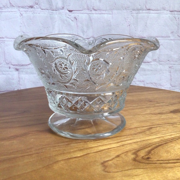 Vintage Duncan & Miller Glass Co. Sandwich Pattern Footed Bowl - Picture 1 of 7